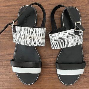 Urge Black and White Sandals